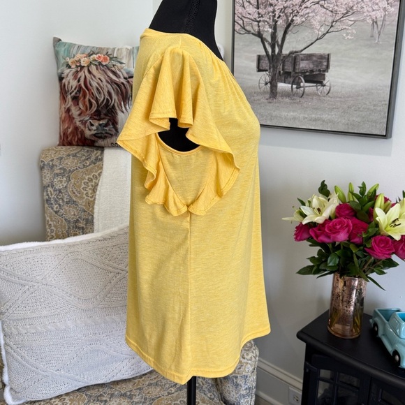 Yellow Ruffled Flutter Sleeve Blouse - Picture 6 of 6